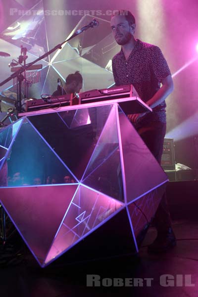 YEASAYER - 2012-12-07 - PARIS - Gaite Lyrique - 